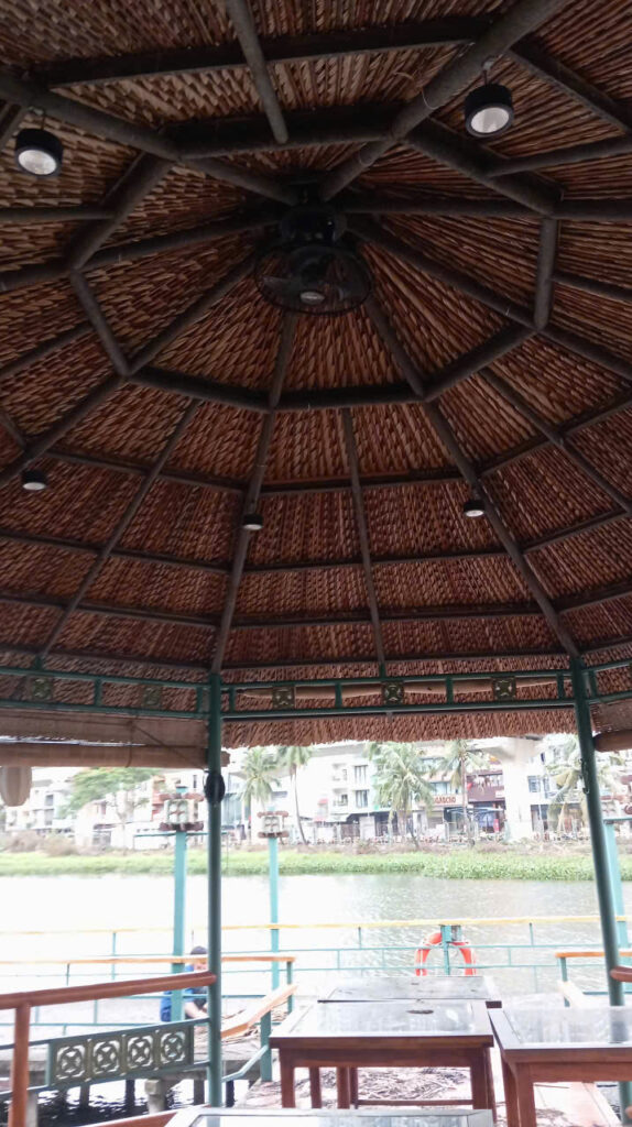 Thi công nhà lá Khánh Hòa