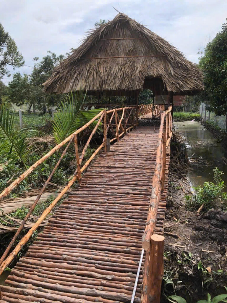 Thi công nhà lá Ninh Thuận